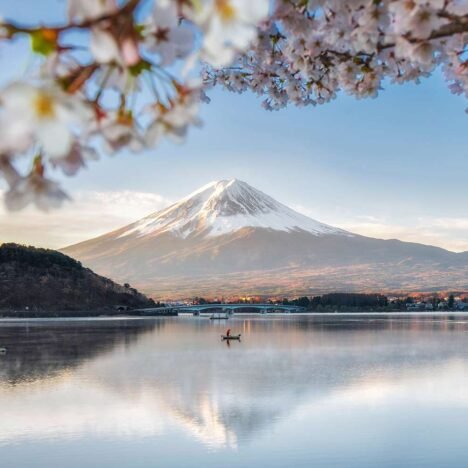 Top-Pick This Is The No. 1 Vacation Spot In The World For Peace And Quiet — And It Has Black Sand Beaches, Hot Springs, And Ethereal Volcanic Landscapes